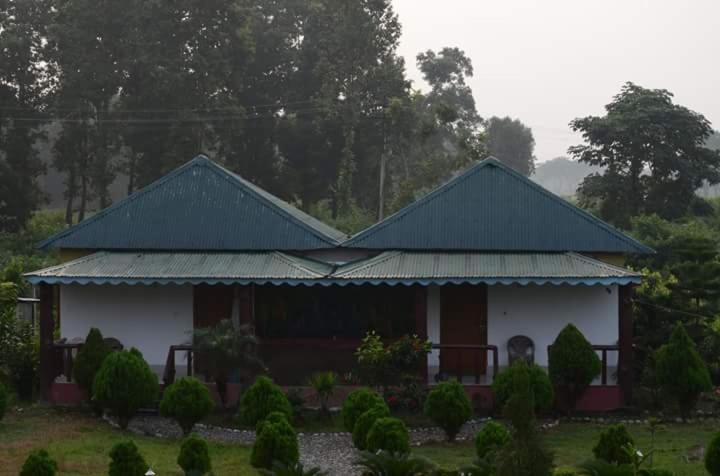Kadambini Resort Lataguri Exterior photo